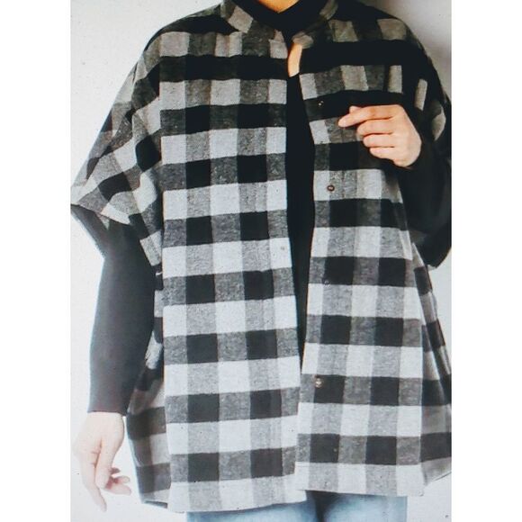 Plaid cape 🍁  - Picture 1 of 5